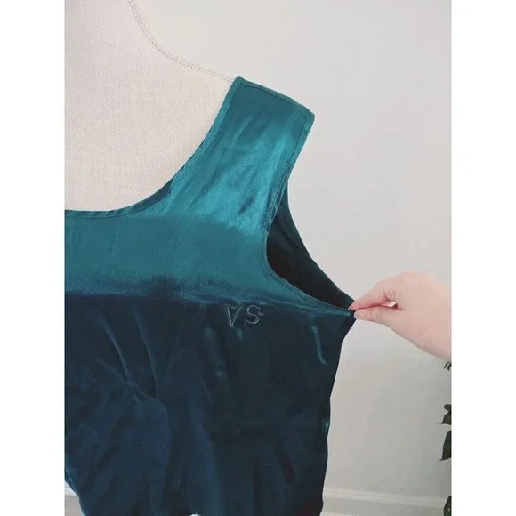 Victorias Secret Country Satin Silky Monogram Emerald Green Tank Top Camisole L - Picture 2 of 13